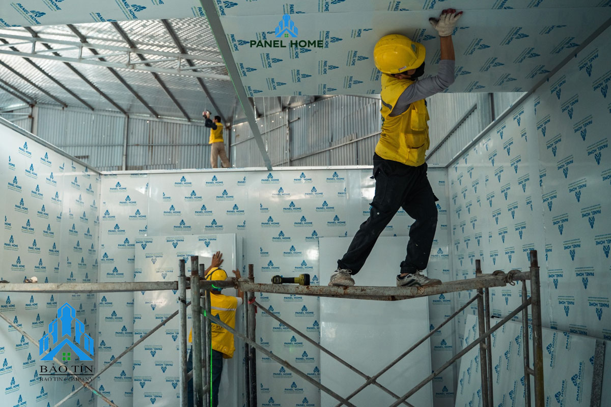 thi công trần panel