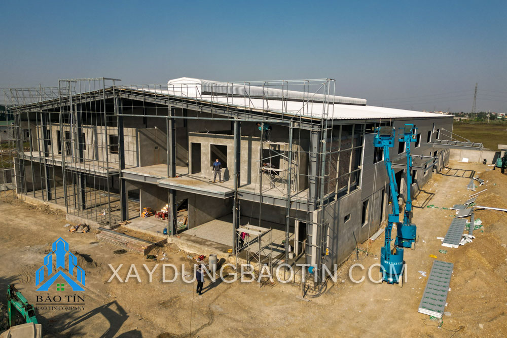 Thi công tấm panel cách nhiệt