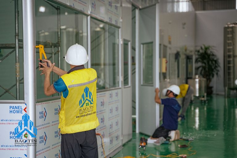 Báo giá thi công vách panel phòng sạch chuẩn GMP tại Hà Nội
