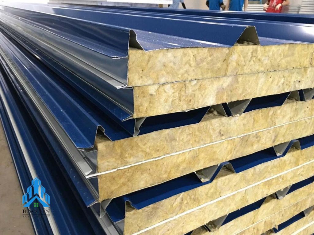 Tấm Panel Rockwool 3 lớp (tôn + ROCKWOOL + tôn) dày 50mm