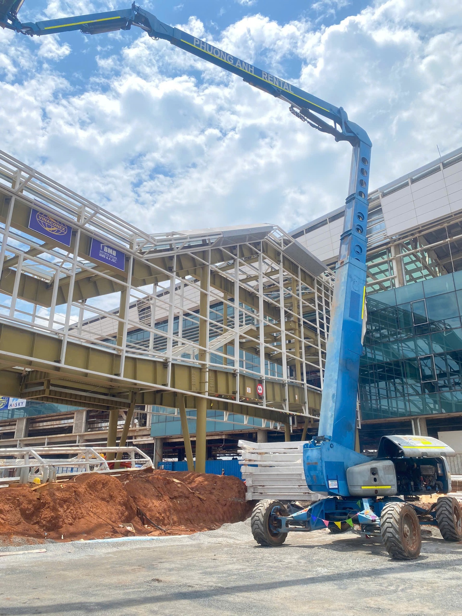 Dự án thi công vách panel nhà xưởng