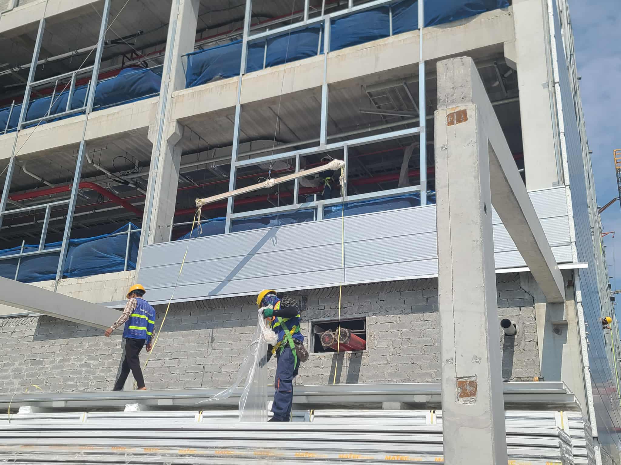 THi công vách panel bắc giang