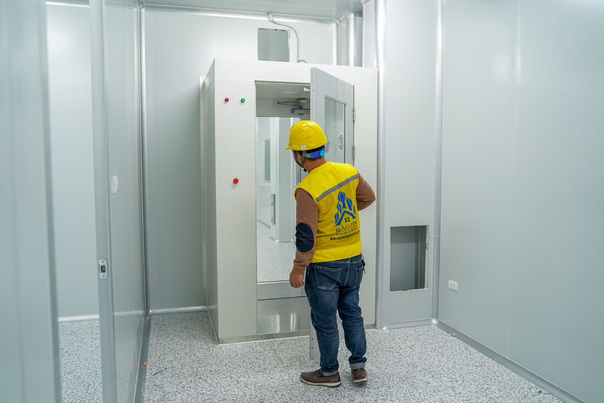 airshower phòng sạch bệnh viện