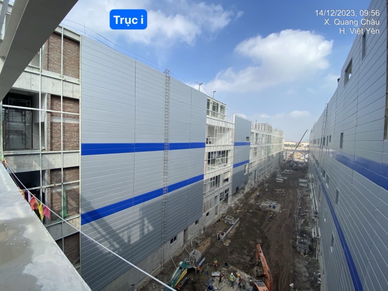 Thi cong vach panel tai bac giang